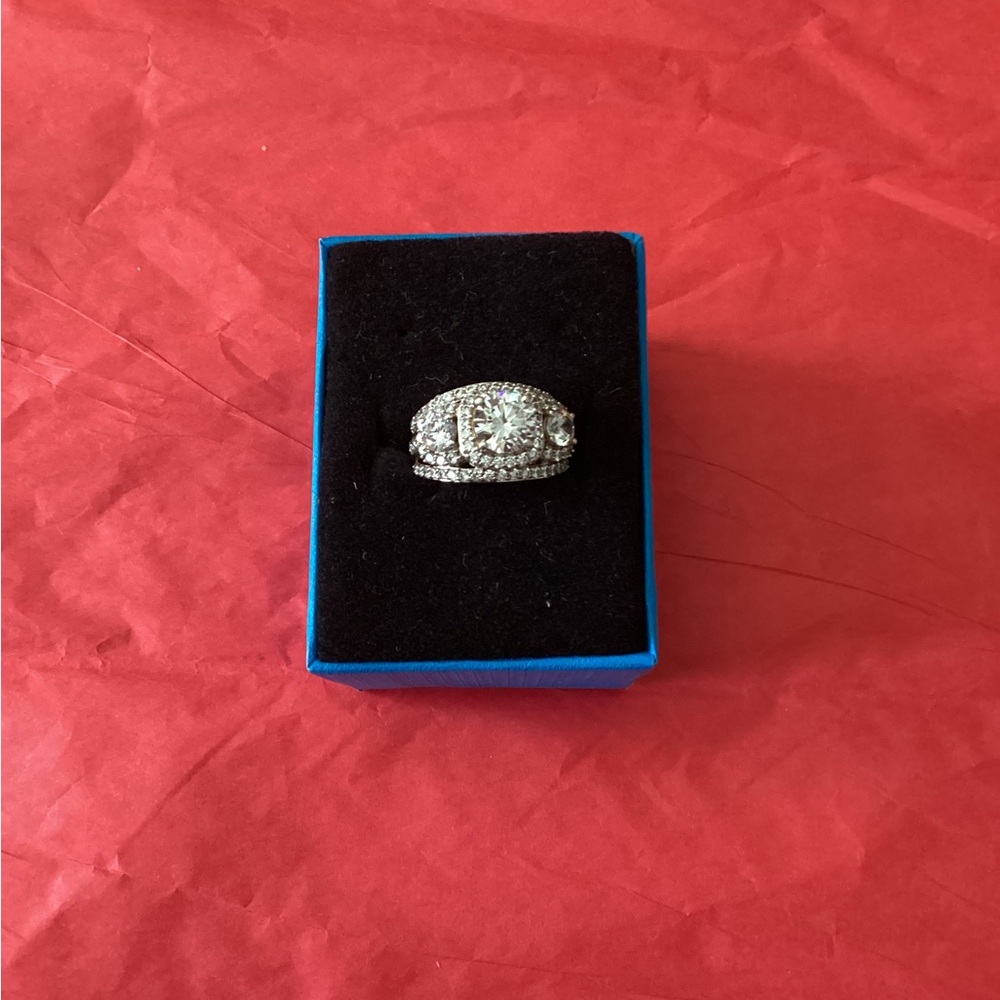 Diamond Simulate Silver Ring - image 1